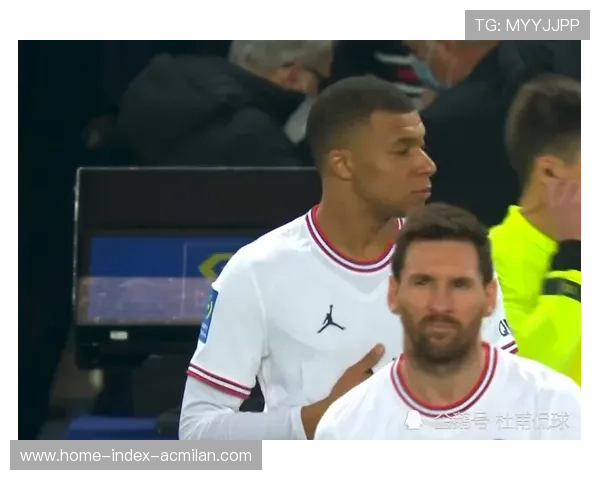 PSG姆巴佩突破三人包夹打入精彩单刀